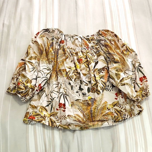 H&M Top - Picture 1 of 6